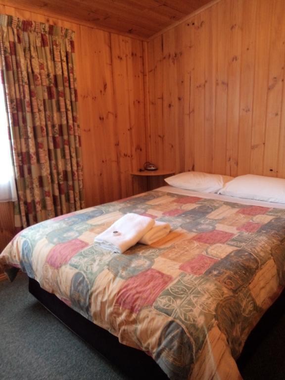 Bicheno East Coast Holiday Park Hotel Room photo